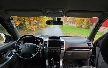 Toyota Land Cruiser Prado 120 рестайлинг, 2007 год, 2 500 000 рублей, 16 фотография