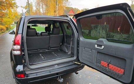 Toyota Land Cruiser Prado 120 рестайлинг, 2007 год, 2 500 000 рублей, 15 фотография