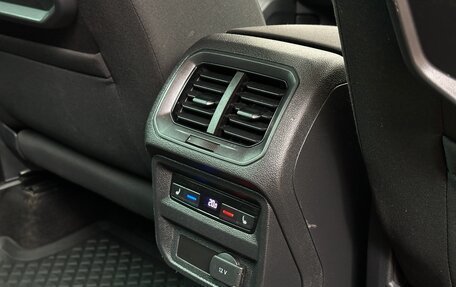 Volkswagen Tiguan II, 2017 год, 2 595 000 рублей, 38 фотография