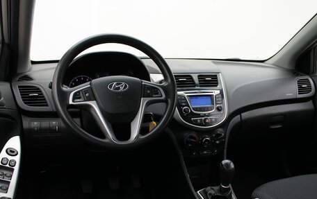 Hyundai Solaris II рестайлинг, 2013 год, 949 000 рублей, 12 фотография