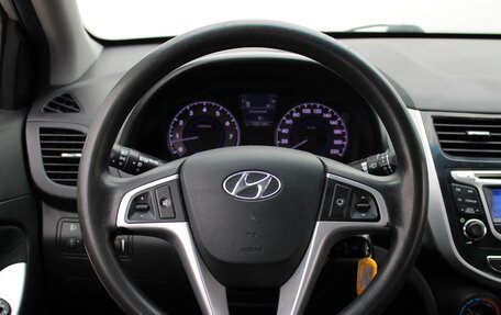 Hyundai Solaris II рестайлинг, 2013 год, 949 000 рублей, 13 фотография