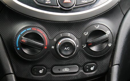 Hyundai Solaris II рестайлинг, 2013 год, 949 000 рублей, 16 фотография