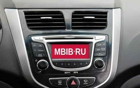 Hyundai Solaris II рестайлинг, 2013 год, 949 000 рублей, 15 фотография