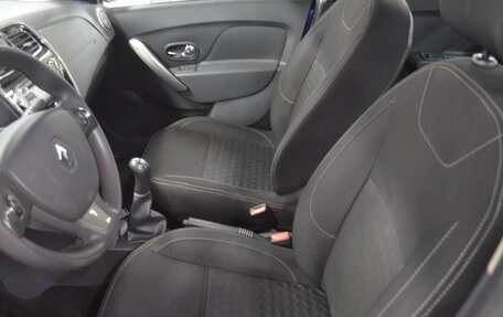 Renault Logan II, 2016 год, 650 000 рублей, 10 фотография