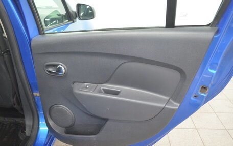 Renault Logan II, 2016 год, 650 000 рублей, 13 фотография