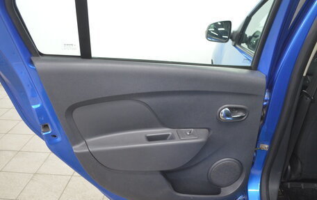 Renault Logan II, 2016 год, 650 000 рублей, 15 фотография