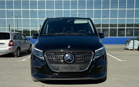 Mercedes-Benz V-Класс, 2025 год, 14 000 000 рублей, 2 фотография