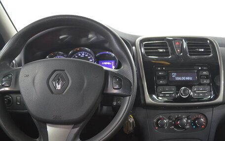 Renault Logan II, 2016 год, 650 000 рублей, 18 фотография