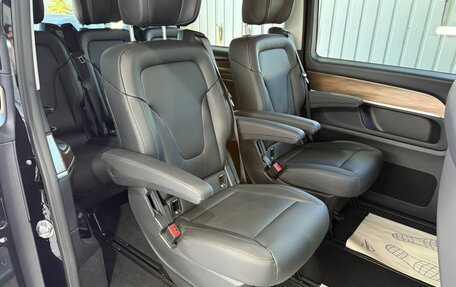 Mercedes-Benz V-Класс, 2025 год, 14 000 000 рублей, 17 фотография
