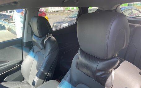 Hyundai Santa Fe III рестайлинг, 2016 год, 2 650 000 рублей, 8 фотография