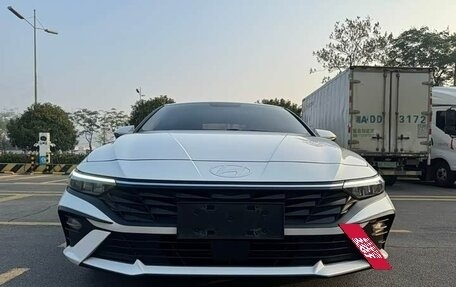 Hyundai Elantra, 2025 год, 1 950 000 рублей, 2 фотография