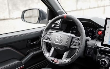 Toyota Tacoma, 2025 год, 14 590 000 рублей, 19 фотография