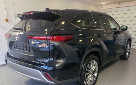 Toyota Highlander, 2025 год, 2 фотография