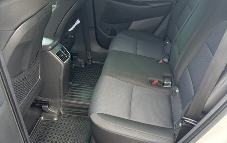 Hyundai Tucson III, 2018 год, 1 700 000 рублей, 10 фотография