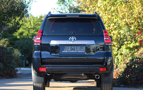 Toyota Land Cruiser Prado 150 рестайлинг 2, 2022 год, 5 800 000 рублей, 4 фотография