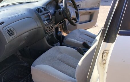 Mazda Familia, 1998 год, 250 000 рублей, 8 фотография