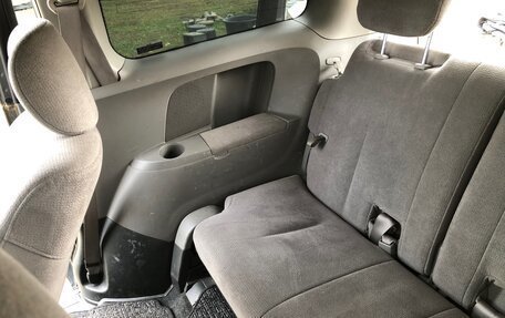Nissan Presage II, 2003 год, 690 000 рублей, 11 фотография