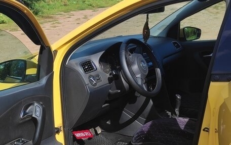 Volkswagen Polo VI (EU Market), 2011 год, 730 000 рублей, 5 фотография