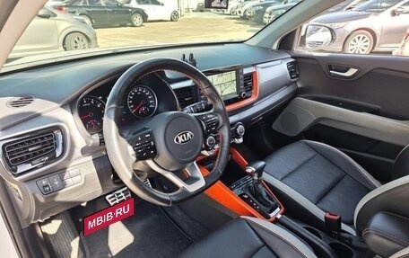 KIA Stonic, 2022 год, 1 530 000 рублей, 7 фотография