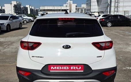 KIA Stonic, 2022 год, 1 530 000 рублей, 4 фотография