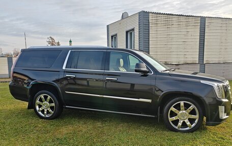 Cadillac Escalade IV, 2019 год, 6 000 000 рублей, 2 фотография
