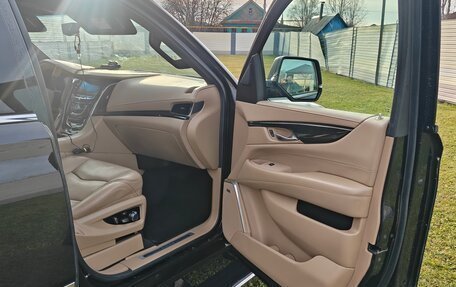 Cadillac Escalade IV, 2019 год, 6 000 000 рублей, 5 фотография