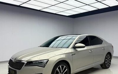 Skoda Superb III рестайлинг, 2022 год, 2 116 000 рублей, 1 фотография