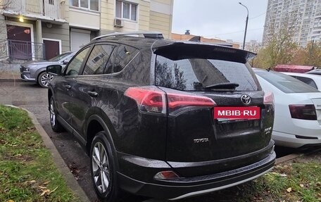 Toyota RAV4, 2016 год, 2 800 000 рублей, 4 фотография