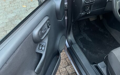 Opel Corsa C рестайлинг, 2004 год, 300 000 рублей, 4 фотография