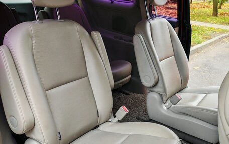 KIA Carnival III, 2018 год, 2 100 000 рублей, 23 фотография