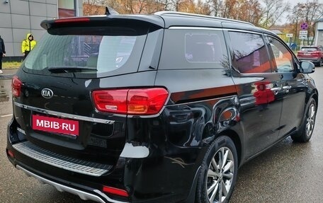 KIA Carnival III, 2018 год, 2 100 000 рублей, 26 фотография