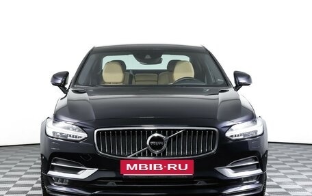 Volvo S90 II рестайлинг, 2018 год, 3 050 000 рублей, 2 фотография