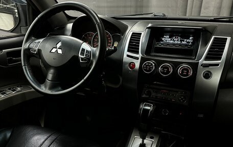 Mitsubishi Pajero Sport II рестайлинг, 2013 год, 1 799 777 рублей, 10 фотография