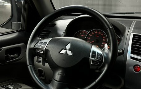 Mitsubishi Pajero Sport II рестайлинг, 2013 год, 1 799 777 рублей, 9 фотография