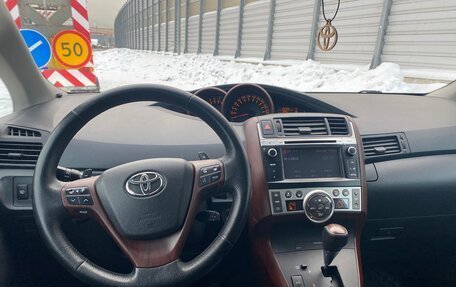 Toyota Verso I, 2011 год, 1 100 000 рублей, 12 фотография
