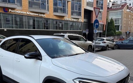 Mercedes-Benz GLA, 2020 год, 3 300 000 рублей, 11 фотография