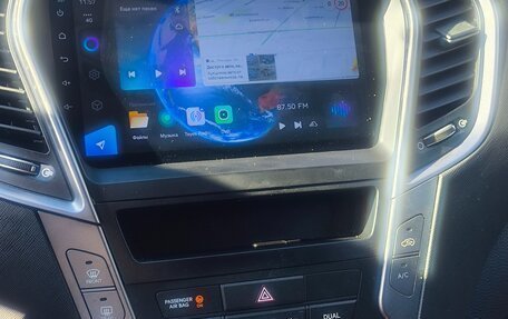 Hyundai Santa Fe III рестайлинг, 2013 год, 1 850 000 рублей, 4 фотография