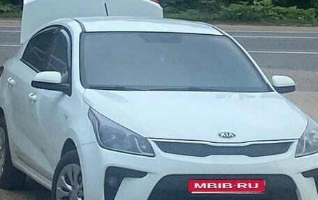 KIA Rio IV, 2018 год, 1 050 000 рублей, 3 фотография