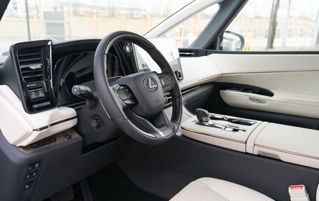 Lexus LM, 2024 год, 20 790 000 рублей, 12 фотография