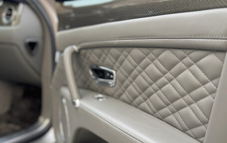 Bentley Flying Spur II, 2017 год, 6 800 000 рублей, 14 фотография