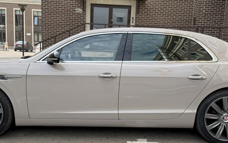 Bentley Flying Spur II, 2017 год, 6 800 000 рублей, 7 фотография