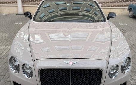 Bentley Flying Spur II, 2017 год, 6 800 000 рублей, 10 фотография