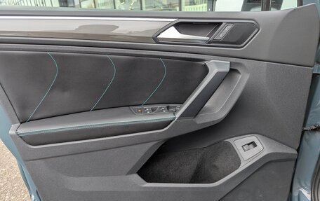 Volkswagen Tiguan II, 2019 год, 2 370 000 рублей, 15 фотография