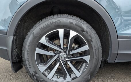 Volkswagen Tiguan II, 2019 год, 2 370 000 рублей, 14 фотография