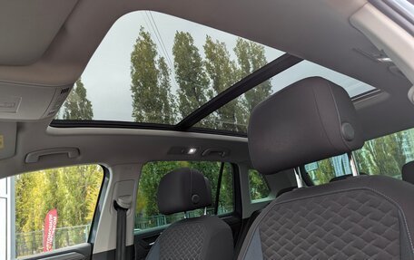 Volkswagen Tiguan II, 2019 год, 2 370 000 рублей, 26 фотография