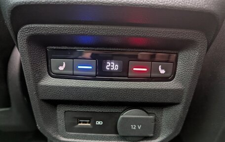Volkswagen Tiguan II, 2019 год, 2 370 000 рублей, 33 фотография