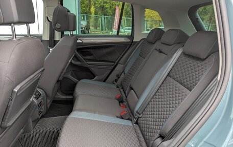 Volkswagen Tiguan II, 2019 год, 2 370 000 рублей, 35 фотография
