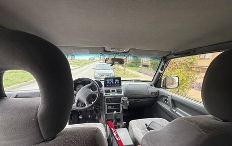 Mitsubishi Pajero III рестайлинг, 2002 год, 980 000 рублей, 8 фотография