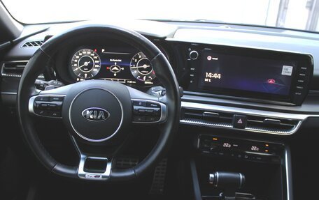 KIA K5, 2021 год, 3 110 000 рублей, 21 фотография