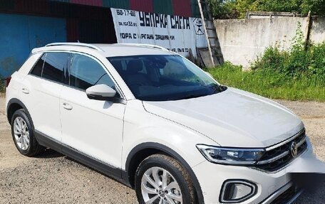 Volkswagen T-Roc I, 2021 год, 1 700 000 рублей, 1 фотография